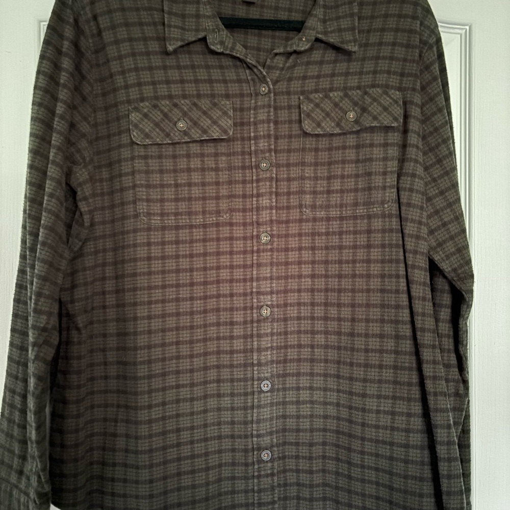 Patagonia Organic Cotton Plaid Shirt - flanel - Black and Green